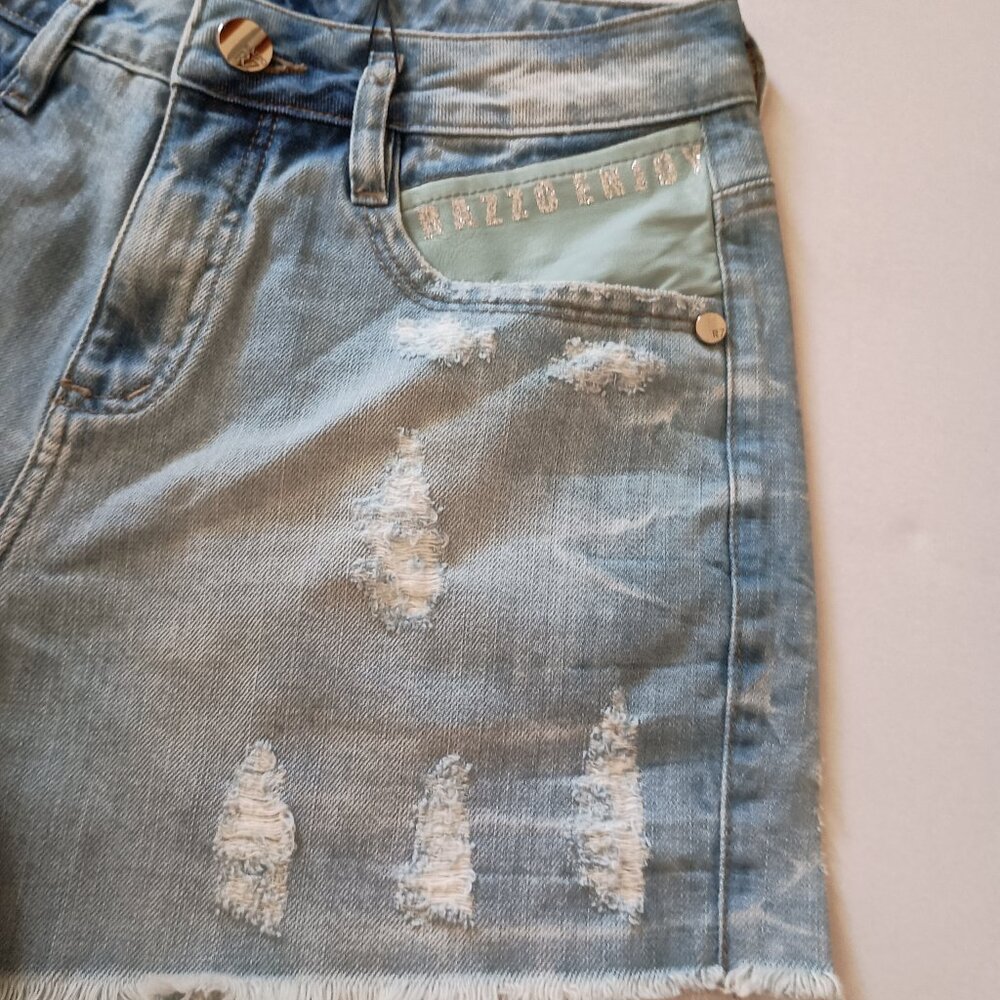 Razzo Coastal Cowgirl Distressed Frayed Light Denim Shorts Sz 8 (EU 38) NWT - Picture 7 of 16